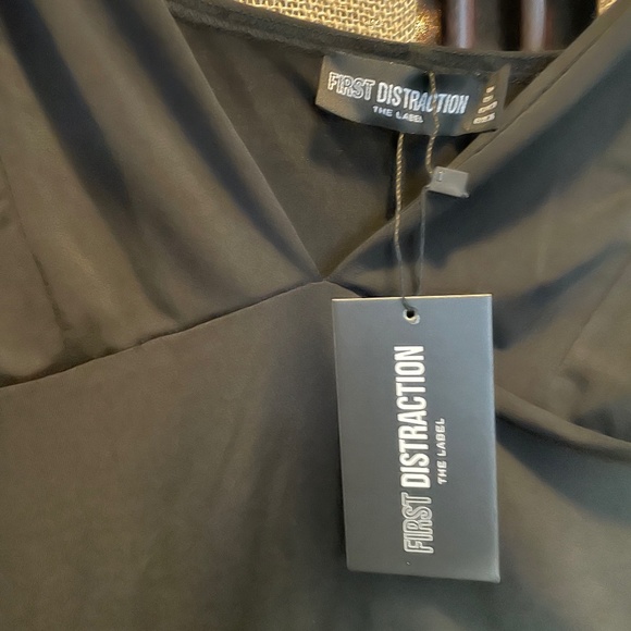 NWT! First Distraction plunge ruched mini dress black 6 dance party holiday - Picture 6 of 9